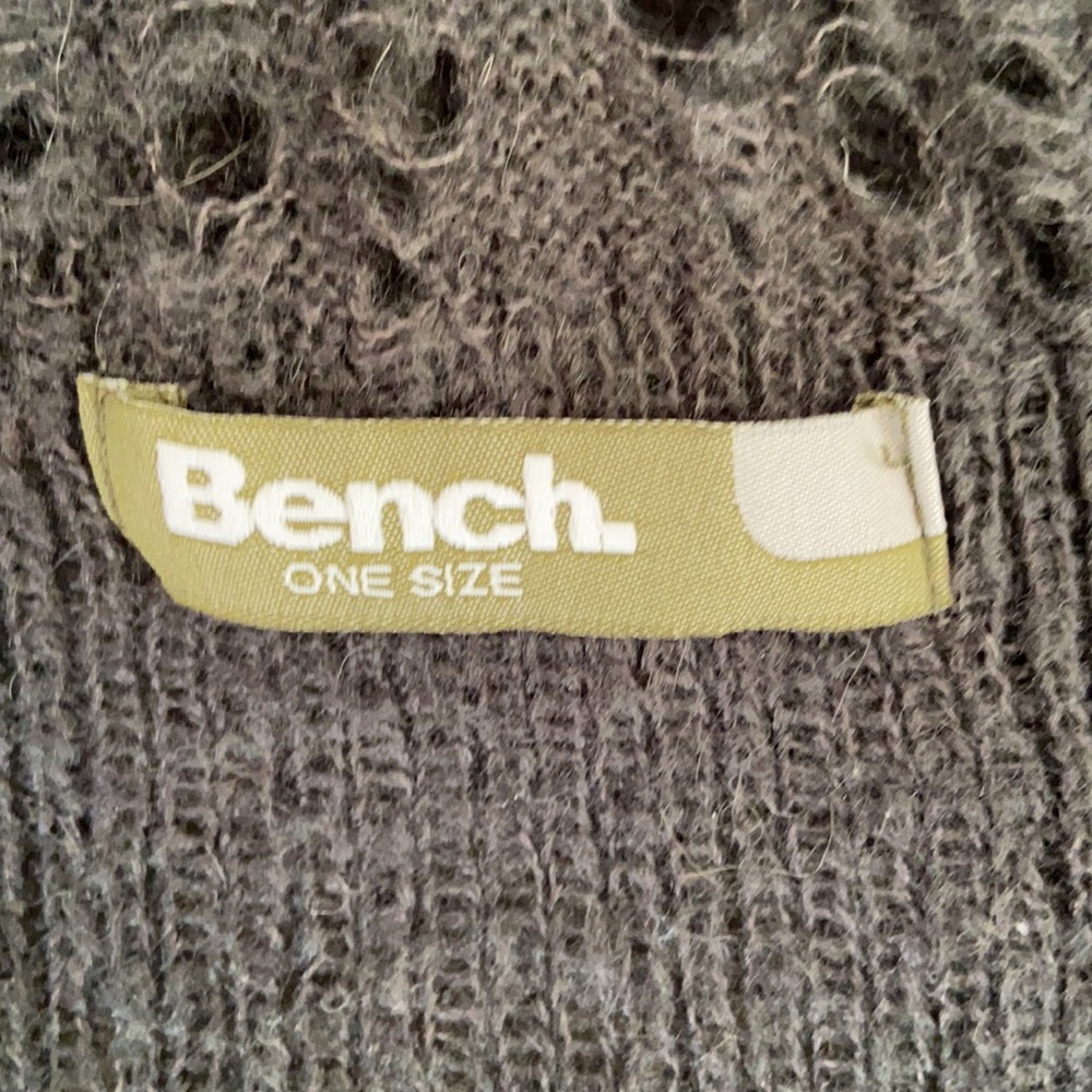 Bench wool scarf/throw - Picture 2 of 3